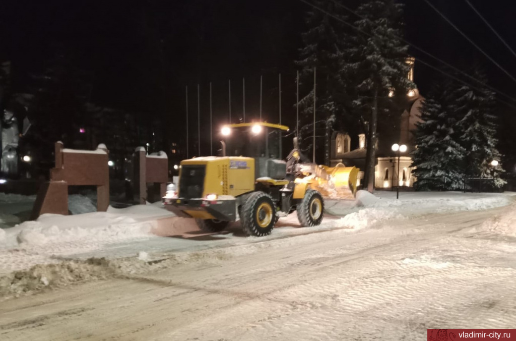 За сутки с улиц Владимира вывезено более 3000 кубометров снега